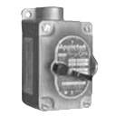 120/277 VAC 30 A, 3/4" Hub, Emerson Electric Co. EDS175-F13 Unilets® Explosionproof Tumbler Switch